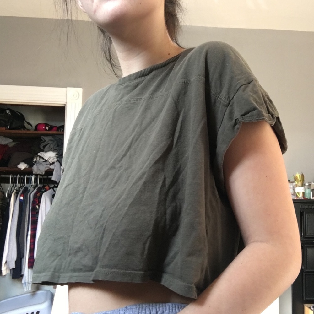 army green crop top
